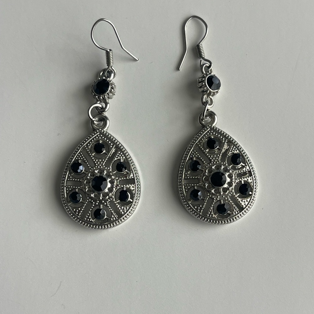 Elegant Silver and Black Teardrop Earrings